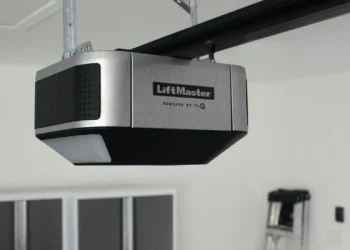 MD-liftmaster-garage-door-opener