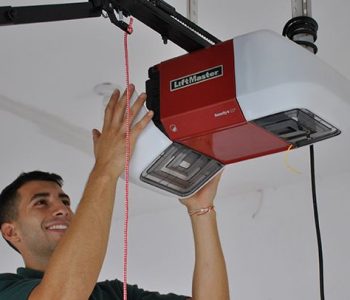 should-i-repair-or-replace-my-garage-door-opener-580x406